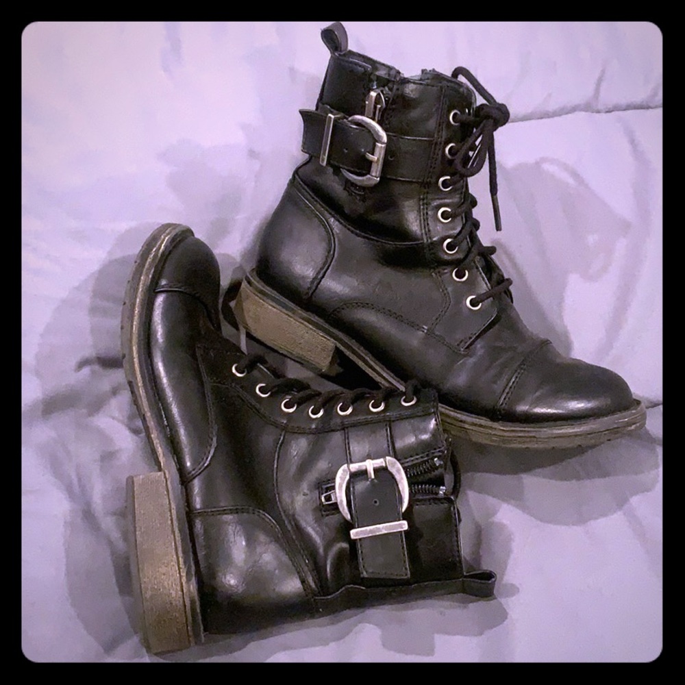 Black buckle boots
